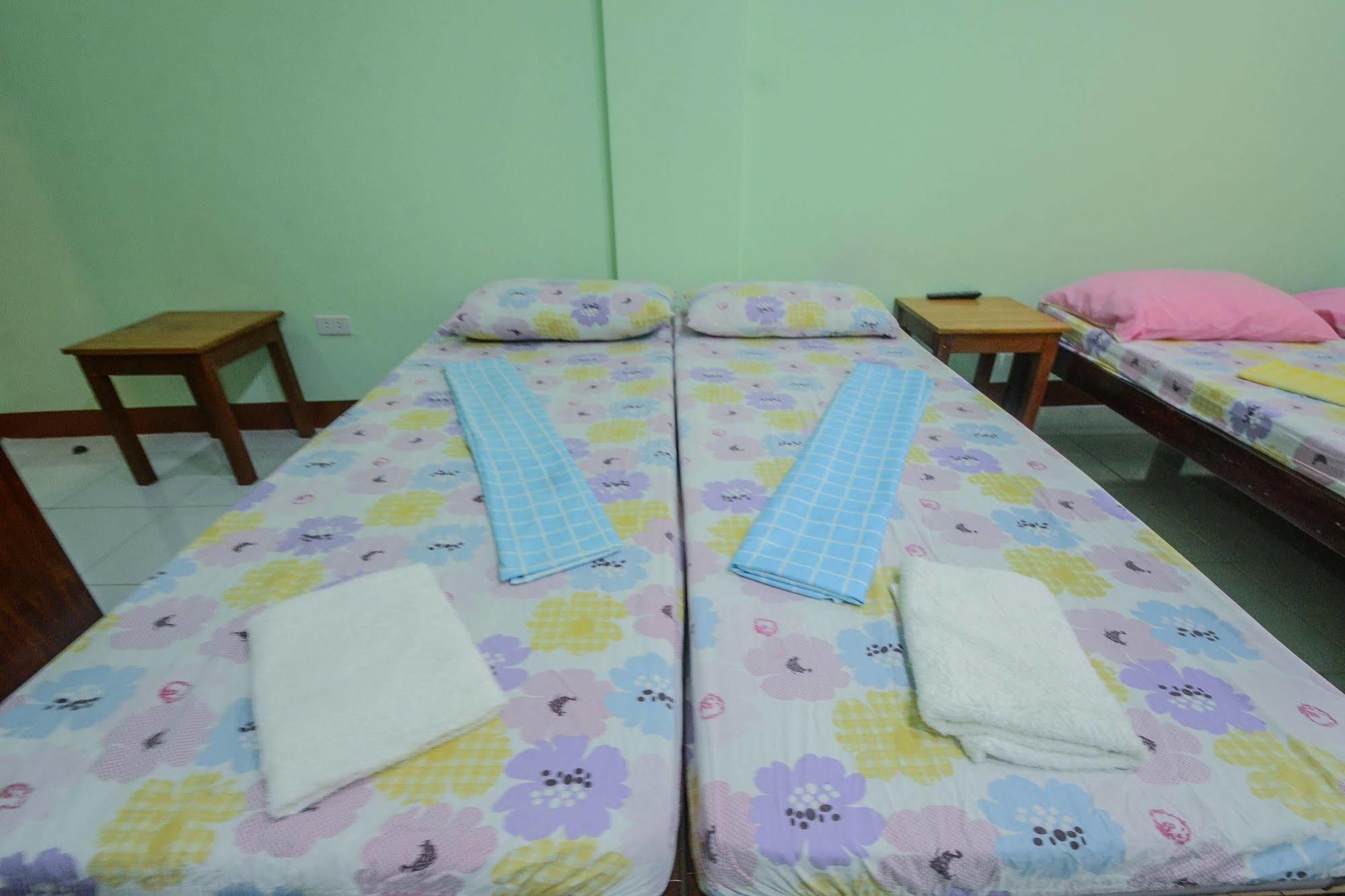 Dads Bayview Pension Puerto Princesa Екстериор снимка